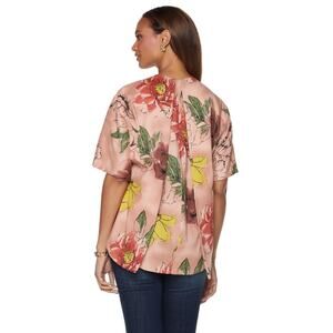 Melissa McCarthy Seven7 NWT Pink Floral Skimmer Top - Size Large - Pleated Back